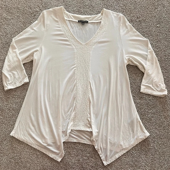 Adrianna Papell 3/4 Sleeve White Pullover Asymmetrical Blouse - Picture 4 of 9